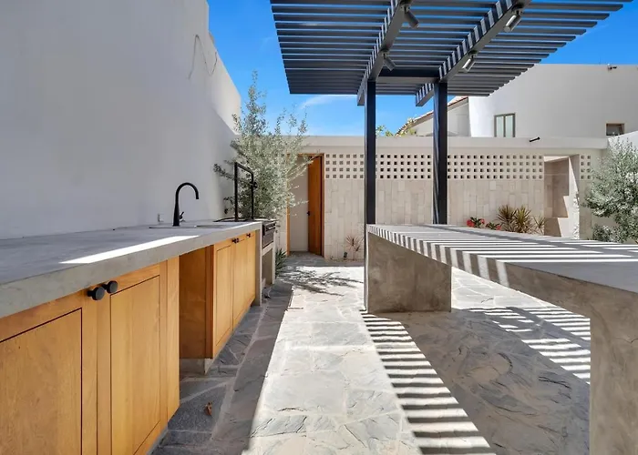 Relaxing Tezal Getaway Near Downtown Cabo Ferienhaus